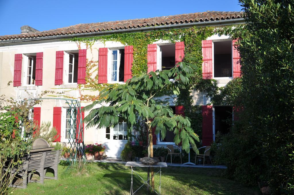 La Maison De Rose Bed & Breakfast Brossac Luaran gambar