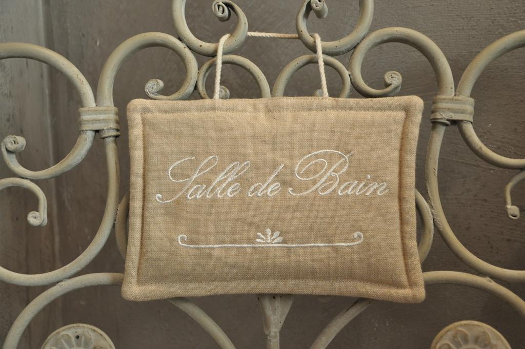 La Maison De Rose Bed & Breakfast Brossac Bilik gambar
